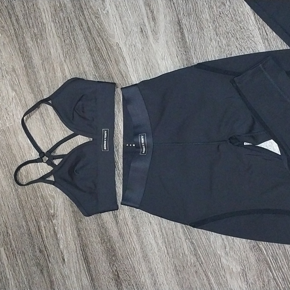 Savage x Fenty Leggings & Sports Bra